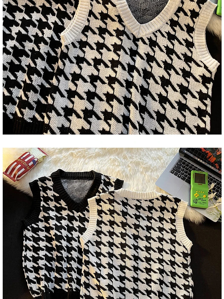 Men Houndstooth Sweater Vests Vintage Sleeveless V-neck Knitwear College Students Couple Loose Outwear Suester Para Hombre Chic