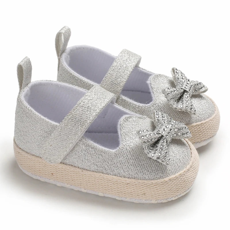 Cute 0-18M Spring Newborn Silver Baby Shoes Non Slip Cloth Bottom Girl Shoes Elegant Breathable Casual Baby First Walking Shoes