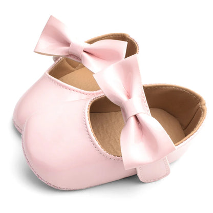 New Newborn Baby Girls Shoes Patent Leather Buckle First Walkers with Bow Red Black Pink White Soft Soled Non-slip Crib Shoes