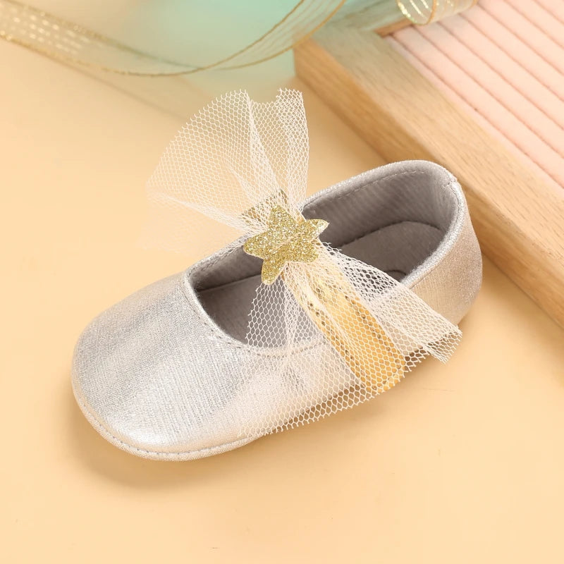 Cute 0-18M Spring Newborn Silver Baby Shoes Non Slip Cloth Bottom Girl Shoes Elegant Breathable Casual Baby First Walking Shoes