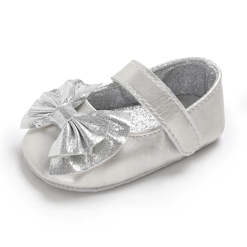 Cute 0-18M Spring Newborn Silver Baby Shoes Non Slip Cloth Bottom Girl Shoes Elegant Breathable Casual Baby First Walking Shoes