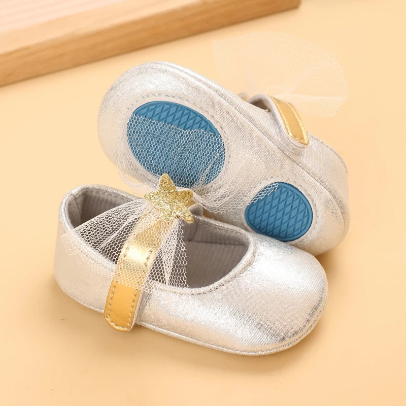 Cute 0-18M Spring Newborn Silver Baby Shoes Non Slip Cloth Bottom Girl Shoes Elegant Breathable Casual Baby First Walking Shoes