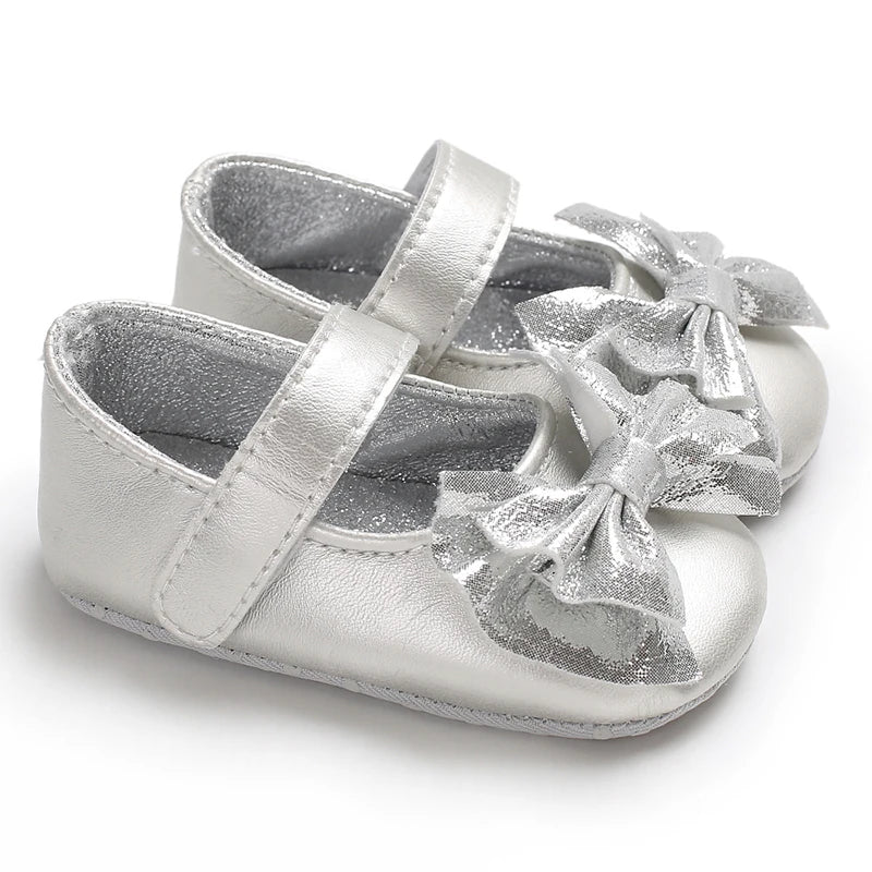 Cute 0-18M Spring Newborn Silver Baby Shoes Non Slip Cloth Bottom Girl Shoes Elegant Breathable Casual Baby First Walking Shoes