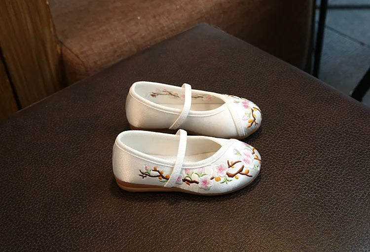 Girls Hanfu Flats Shoes Chinese Style Kids Princess Embroidery Cloth Shoes Dance Versatile Children's Ancient Dress Up Loafers