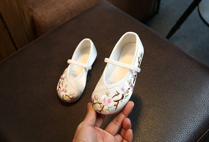 Girls Hanfu Flats Shoes Chinese Style Kids Princess Embroidery Cloth Shoes Dance Versatile Children's Ancient Dress Up Loafers