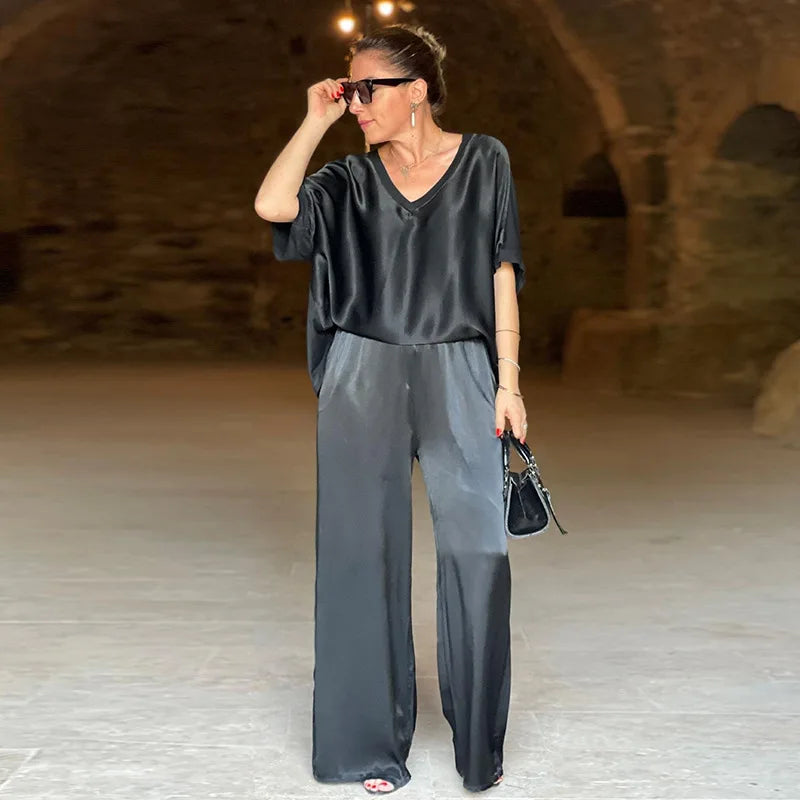 Women 2-piece Set, Satin Loose Fitting Suit, Short Sleeved T-shirt, 2 Pairs Of Pants, Summer Conjuntos Para Majerus 2 Piazzas