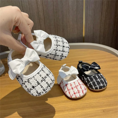 Cute Baby Girls Shoes Princess Infant Mary Jane Flats ﻿Crib Shoes Dress Shoes Non-Slip Pre walkers Shoes for Infants