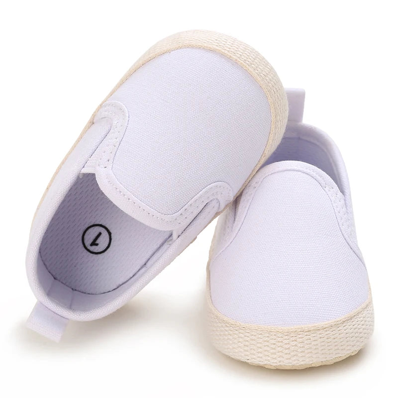 Spring and Autumn Fashion Canvas Baby Shoes for Boys and Newborns Soft Sole Non slip Walking Shoes for Preschool Children