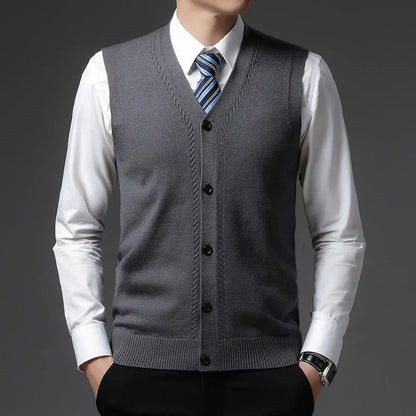 2026 Men's New Autumn and Winter Vest Young Casual Warm Knit Sleeveless Base Shirt Solid Color Jacquard Cardigan Vest