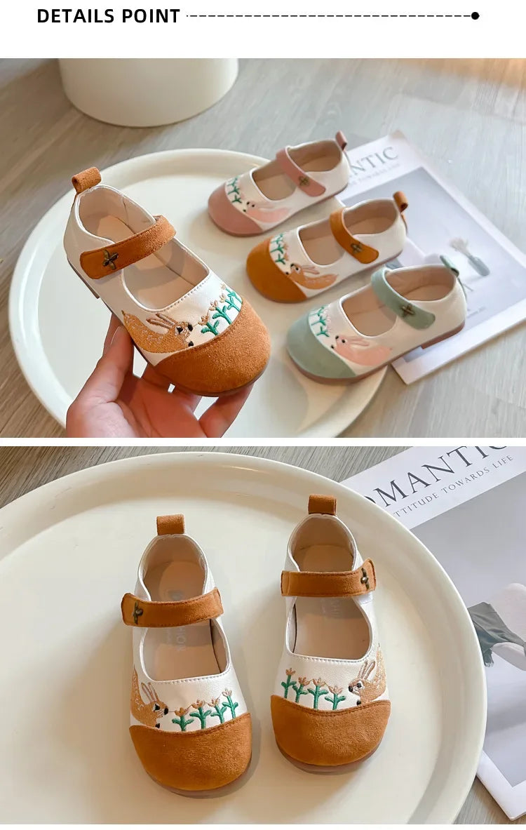 Children Sweet Princess Shoes 2024 New Soft Sole fashion Shoes Girls Casual Flats with Cute Embroidered Rabbit Kids Dance Shoes