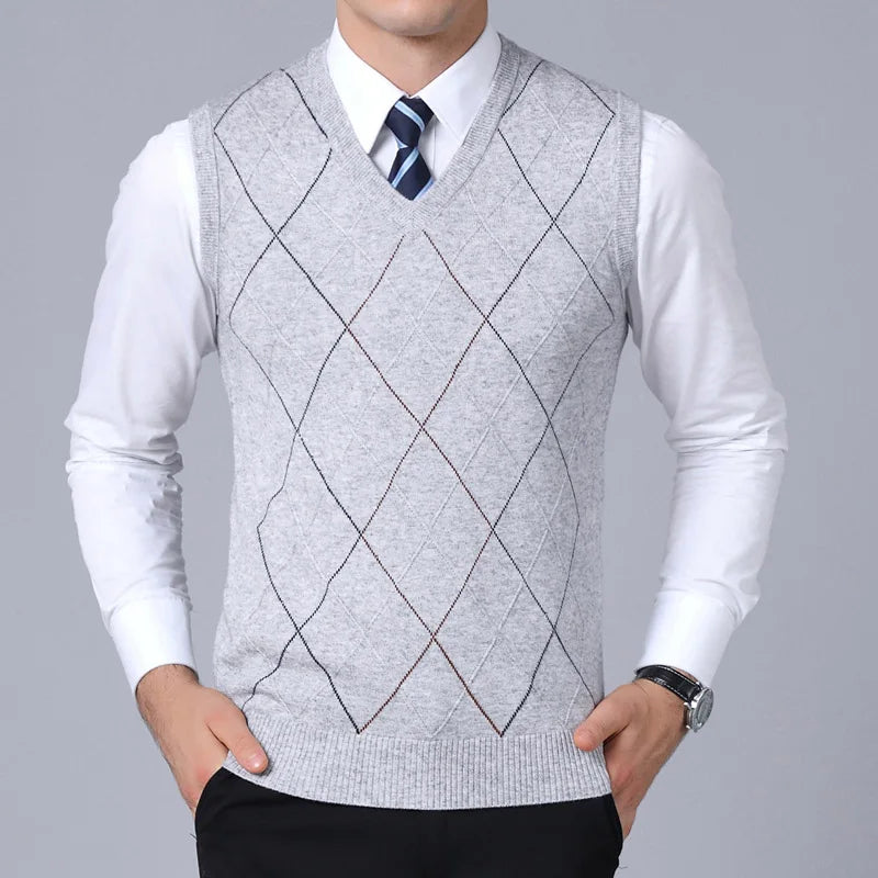 2025 New Fashion Brand Sweater For Men's Pullover Vest Slim Fit Jumpers Knitwear Plaid Autumn Korean Style Casual Men Clothes
