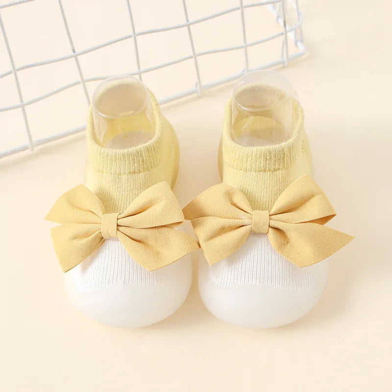 Newborn Baby Shoes Boy Embroidery Pattern Nonslip Floor Socks Kids Girls Soft Rubber Sole Crib Toddler Booties Toddler Shoes