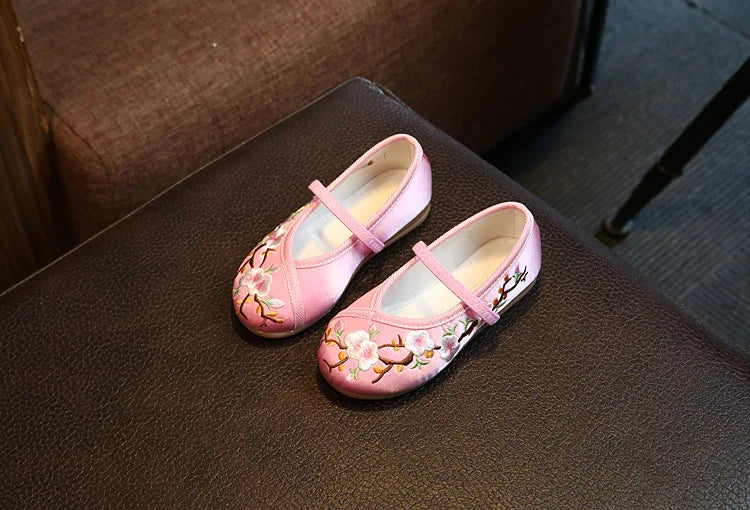 Girls Hanfu Flats Shoes Chinese Style Kids Princess Embroidery Cloth Shoes Dance Versatile Children's Ancient Dress Up Loafers