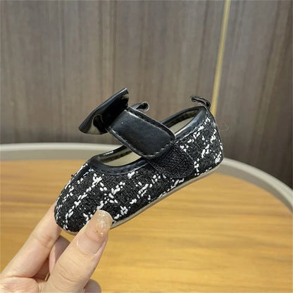 Cute Baby Girls Shoes Princess Infant Mary Jane Flats ﻿Crib Shoes Dress Shoes Non-Slip Pre walkers Shoes for Infants