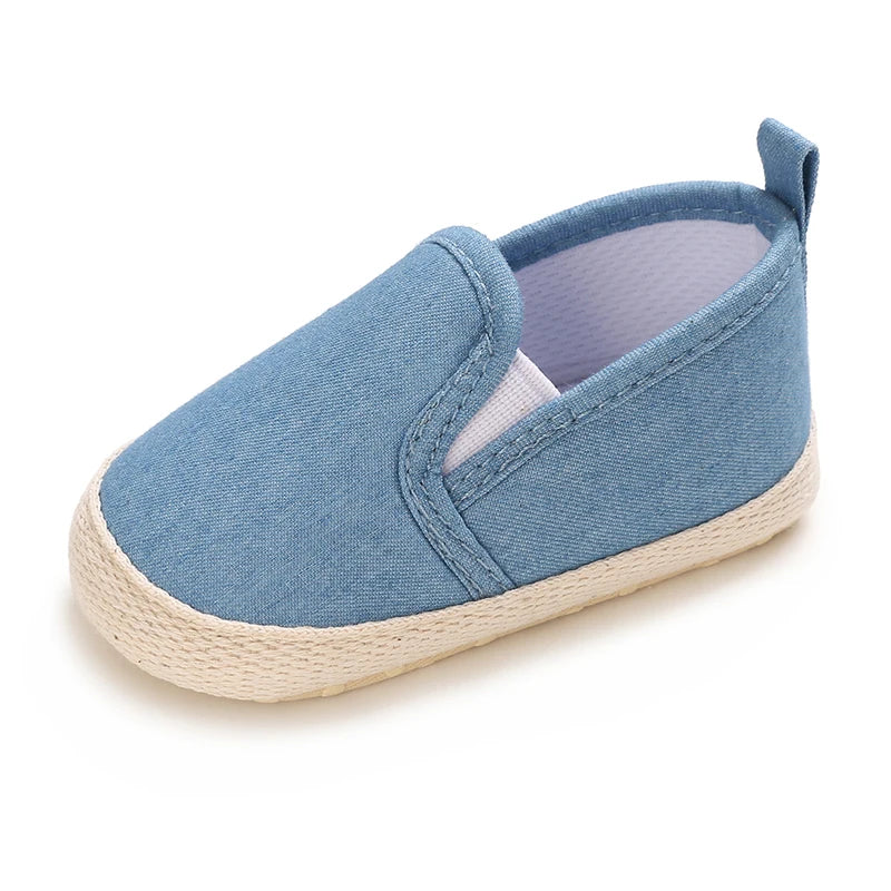 Spring and Autumn Fashion Canvas Baby Shoes for Boys and Newborns Soft Sole Non slip Walking Shoes for Preschool Children