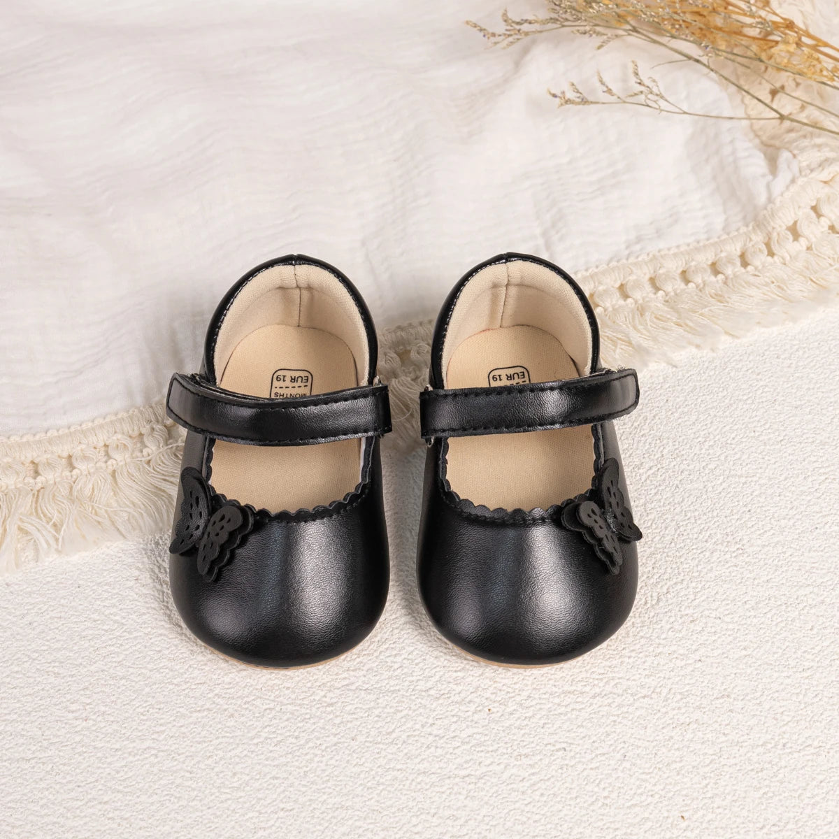 Girls Princess Shoes Bowknot Rubber Sole Anti-slip PU Leather Baby Shoes Newborns First Walkers Crib Shoes Spring Autumn