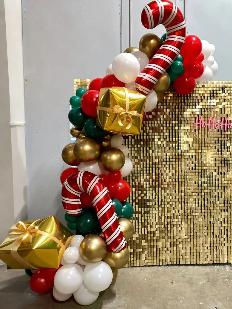 93 red, green,，gold, and white Christmas decoration wreaths, including candy cane gift boxes, suitable for Christmas party decor