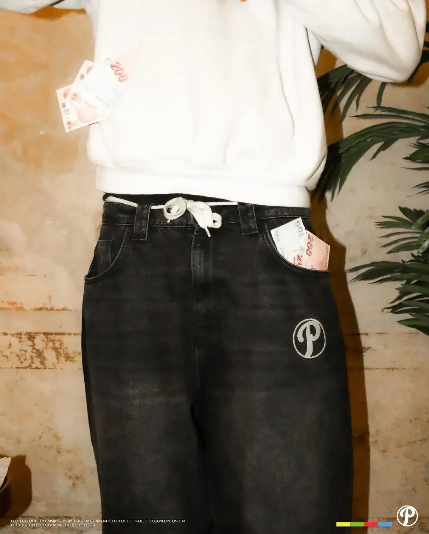 Y2K New PROTECT Jeans Letter Embroidery Washed Blue Baggy Jeans Men and Women Retro Harajuku Hip-Hop High Waist Wide Leg Trouser