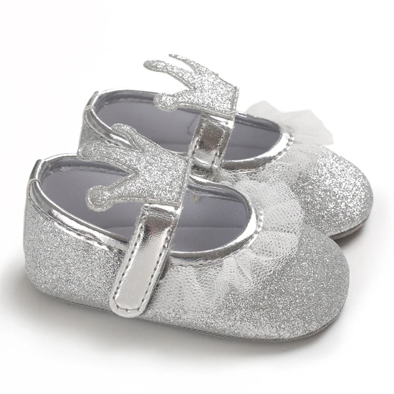 Cute 0-18M Spring Newborn Silver Baby Shoes Non Slip Cloth Bottom Girl Shoes Elegant Breathable Casual Baby First Walking Shoes