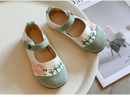 Children Sweet Princess Shoes 2024 New Soft Sole fashion Shoes Girls Casual Flats with Cute Embroidered Rabbit Kids Dance Shoes